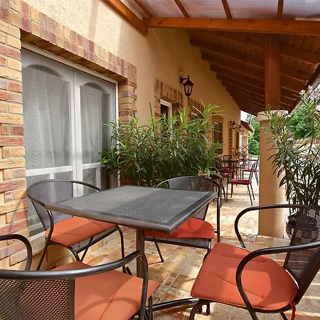 Fonix Apartmanhaz Hajduszoboszlo
