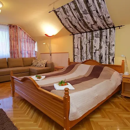 Appartement Fonix Apartmanhaz
