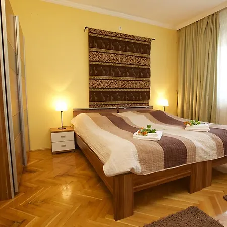 Fonix Apartmanhaz Hajduszoboszlo